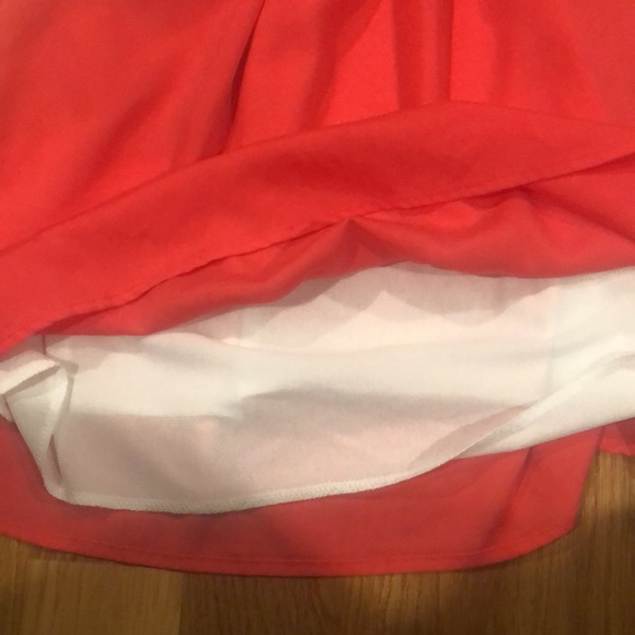 Adorable peach and tan doll baby dress size medium with two real pockets. - Picture 4 of 4